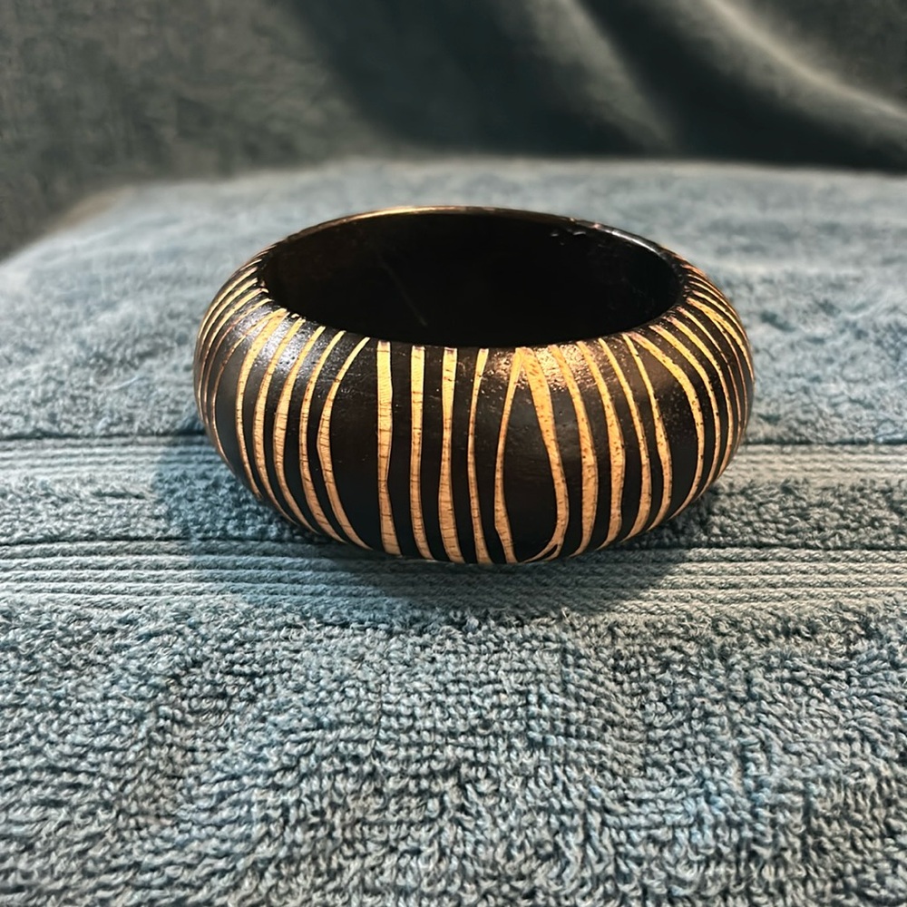 Women’s wooden zebra print bangle bracelet